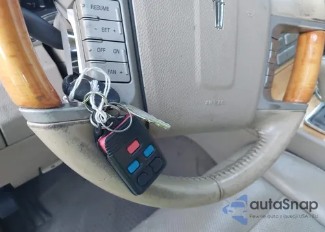 2007 Lincoln Navigator L из США, поврежденный, VIN 5LMFL28577LJ19033